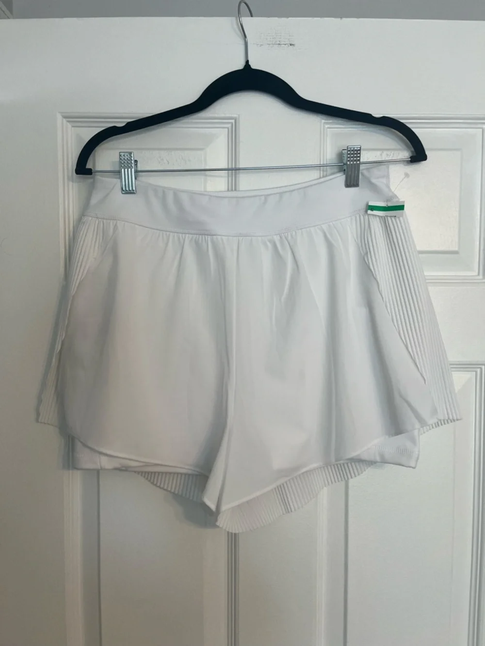 90 Degree By Reflex White Athletic Shorts with Built-In Liner